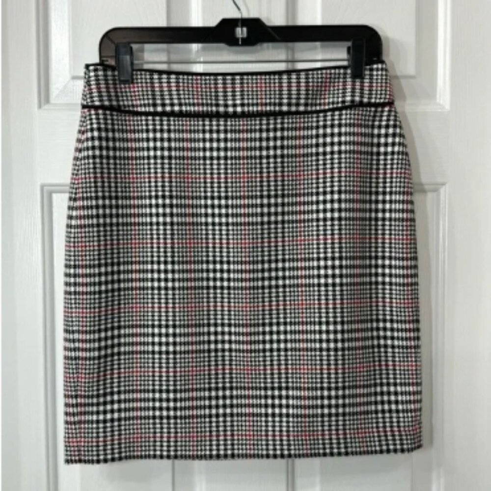 Banana Republic NWOT houndstooth skirt